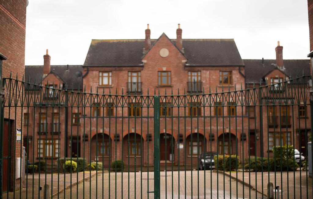 Big Fish Homes - The Cloisters Belfast Exterior photo